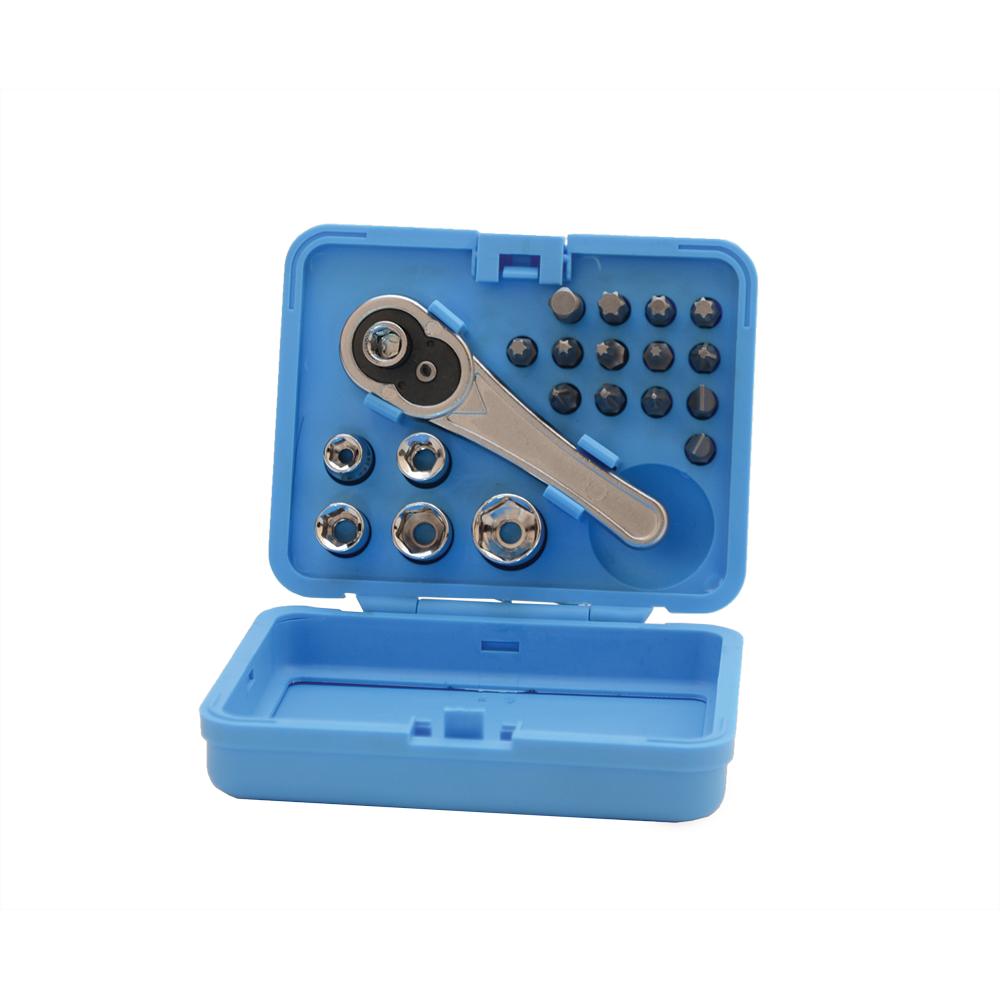 20PC SOCKET &amp; SCREWDRIVER BIT TOOL SET CRV